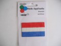 Zeer grote opstrijkbare Nederlandse vlag applicatie.   10 x 6 cm
