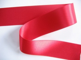 Satijnlint per rol van 25mtr.  Helder rood  38 mm