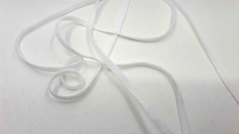 Zacht wit pyjama elastiek  3mm breed  Heel geschikt voor mondkapjes