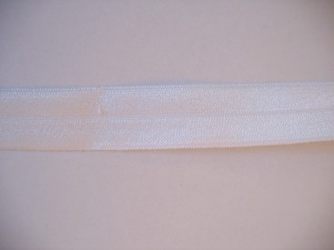 Vouwtres. Wit elastisch biaisband van 2 cm. breed.