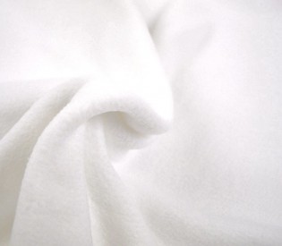Extra dikke witte superzachte polar fleece.  100% polyester/anti pilling  1,50 mtr breed  270 gr/m2