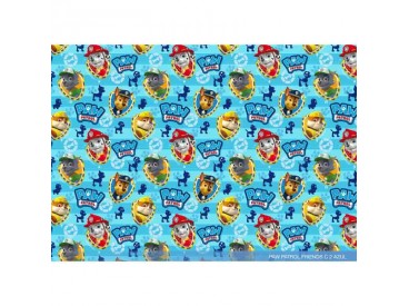 Een lichtblauw/witte poplin/katoenen breedtestreep met Paw Patrol Dog gezichtjes op schildjes 100% katoen 1.50 mtr. br 120 Gr/M2