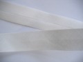 Offwhite kleurig biaisband van 3 cm. breed.