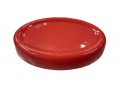 Magnetisch speldenkussen rood.   Materiaal: plastic naaldkussen met een magneet er in  Afm:  LxBxH: 11 x 7.5 x 2.8 cm