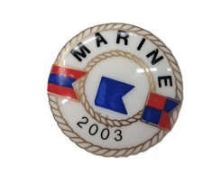 Marineknoop.  Wit met embleem Marine 2003  20 mm doorsnee  Kunststof