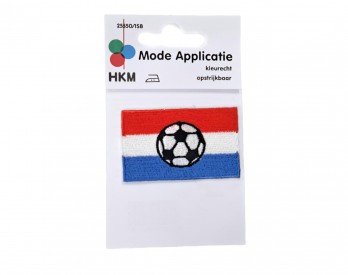 Nederlandse vlag met voetbal  Opstrijkbare applicatie  6 x 3.5 cm.