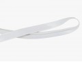 Offwhite satijn biaisband van 15 mm. breed.  100 % Polyester