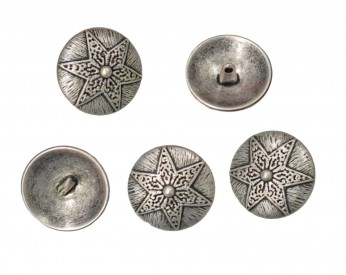 Metalen cosplay knoop Op een steeltje met 6 puntige ster.  Oudzilverkleurig en bewerkt.  Doorsnee: 25 mm.