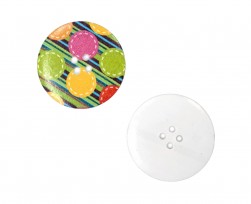 Grote knoop 4 gaats  Wit met streepjes en cirkels in allerlei kleuren.  De achterkant is wit  Doorsnee: 40 mm