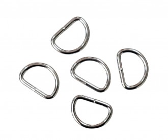 D-ring zilverkleurig metaal. Aan de binnenkant gemeten ongeveer 21 mm  Afmetingen ongeveer 26 x 18 mm  Dikte ongeveer 2,6 mm