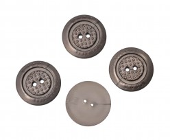 Roos Bizzkids kunststof knoop met de woorden Roos en Bizz Kids  2 gaats Taupe/bruin  Doorsnee ongeveer 27 mm.
