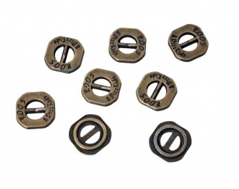 Bizzkids en Roos metalen knoop met 2 openingen  Oudgoud, met de woorden Roos & Bizzkids  Doorsnee ongeveer 10 mm