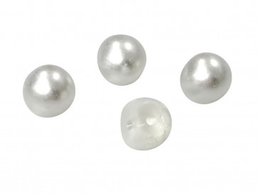 Topkwaliteit parelknoop bol, geschikt voor bijvoorbeeld trouwjurken, feestkleding en babyvestjes.  Ongeveer 11 mm doorsnee.