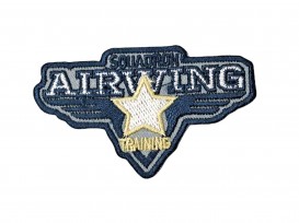 Legerapplicatie met tekst en ster  Donker oudblauw  Squadron Airwing training  Ongeveer 6,5 x 3,9 cm