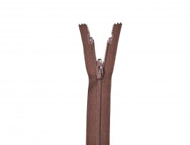 Rokrits 22 cm bruin  OP is OP