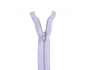 Lila kleurige rokrits 18 cm lang.