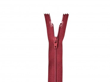 Warmrode rokrits 18 cm lang.