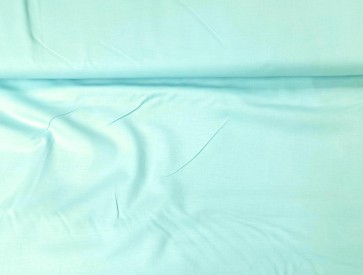 Effen katoen licht mintgroen  100% katoen  1,45 mtr breed  130 gram/m2