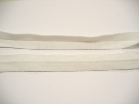 Wit tresband van 25 mm. breed. 