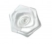 Corsage. Een witte opnaaibare roos applicatie  Doorsnee ongeveer 30 mm  Deze roosapplicaties worden per stuk verkocht
