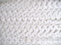 Zigzagband wit  Breedte ongeveer 12 mm. (Gemeten aan de buitenkant van de boogjes)  De golf is ongeveer 5 mm breed.  