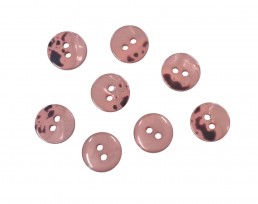 2 Gaats kunststof knoop oud roze met een doorsnee van ongeveer 11 mm.  1 kant effen, de andere kant gevlekt.