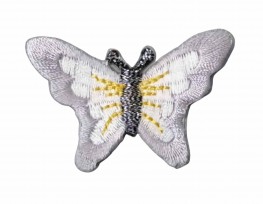 Vlinder applicatie,opstrijkbaar  Licht lila met wit en geel  Ongeveer van 4,5 x 3 cm