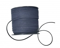 Suede koord.  Donkerblauw  Breed: ongeveer 3 mm.