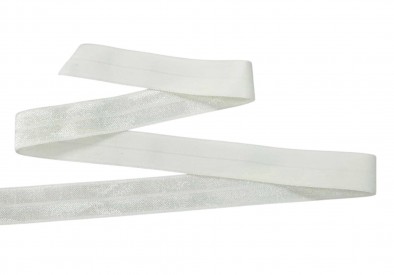Elastisch vouwtres biaisband.  Ooffwhite.  20 mm breed.  Elastisch biaisband wordt gebruikt om rekbare stoffen af te werken.