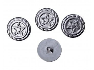 Metal look knoop op een steeltje.  Zilverkleurig met een vijfpuntige ster in een cirkel.  Doorsnee ongeveer 20 mm.
