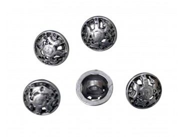 Kunststof knoop metal look op een steeltje  Zilverkleurig en Opengewerkt.  Doorsnee ongeveer 15 mm. Worden per stuk verkocht