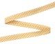 Geel geblokt biaisband.  Breed: 18 mm  Katoen/pe  De prijs is per meter