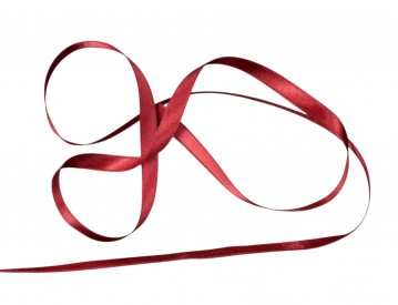 Satijnlint dubbelzijdig Donkerrood  8 mm breed  100 % polyester.  Dit satijnband voelt heel zacht en natuurlijk aan