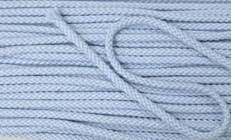 Koord lichtblauw  Doorsnee circa 6 mm  Katoen/polyester (zonder ziel)
