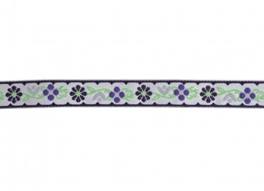 Lila sierband met paarse bloemen.  Ongeveer 12 mm breed  Een stuk van 8 meter en een stuk van 4.5 meter op voorraad