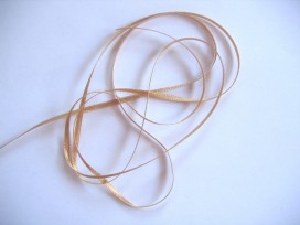 Satijnlint Goud 3 mm breed