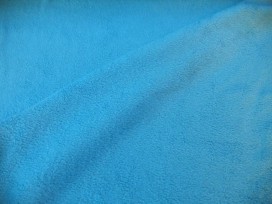 Aquakleurige anti pilling polar fleece. 100% polyester 1.50 mtr.br.