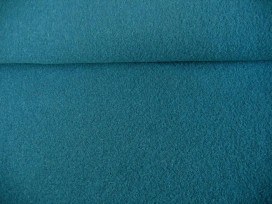Mooie zware kwaliteit voorgekookte bouclé wolvilt.  Rafelt niet.  100% wol  1.45 mtr.br.  410gr/m2