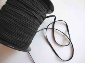 Zwart soutache elastiek van 3-3,5 mm. breed.