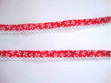 Rood biaisband met een witte ruche en een witte bloemprint.  Dubbel 15mm