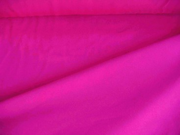 Pink kleurige viscose tricot.  92%visc./8%el  1.60 mtr.br  225 gr/m²