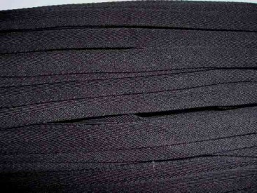 Zwart keperband van 14 mm. breed. 100% polyester