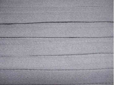 Grijs keperband van 14 mm. breed. 100% polyester