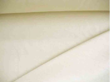 Een ecru kleurige effen tricot. Rekt zowel in de breedte als in de lengte. 95%co/5%el. 1,50 mtr. br. 200gr/m2