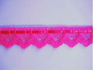 Gekleurd kant met satijnlint  Pink  25mm breed
