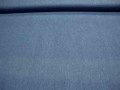 Een dunne, soepelvallende blauwe jeans. Blousekwaliteit. 100% katoen 1.50 mtr.br.