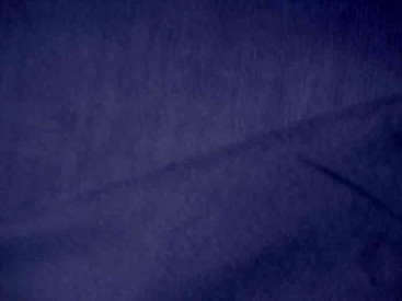 Babyrib, een donkerblauwe soepelvallende effen babyrib corduroy. 100% katoen 1.45 meter. breed 145 gr/m2 21 Wales