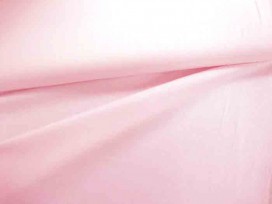 Cotton voile, een dunne, soepele roze katoen.  100% katoen  1.40 meter breed  70gr./m2